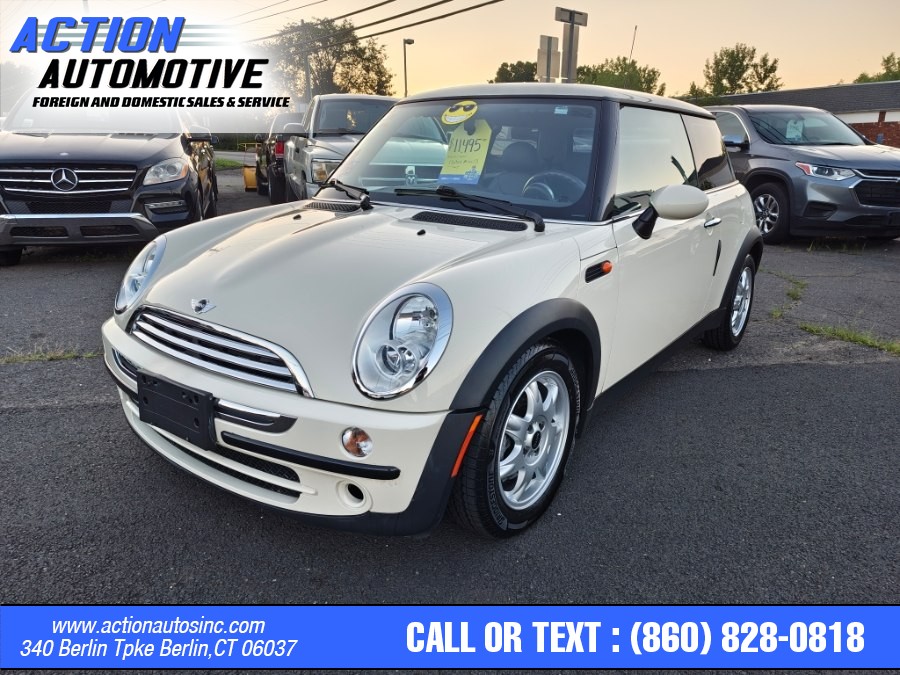 Used 2006 MINI Cooper Hardtop in Berlin, Connecticut | Action Automotive. Berlin, Connecticut