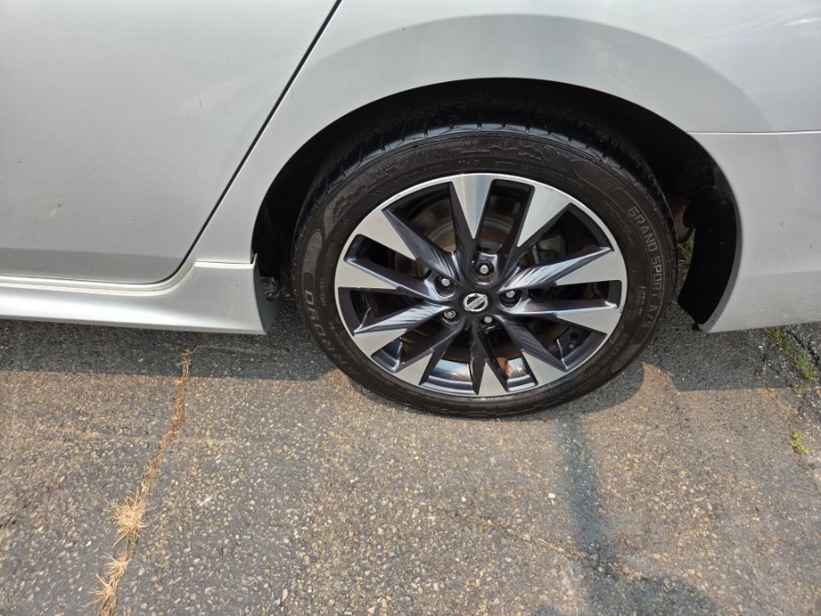 2017 Nissan Sentra SR - Photo 15