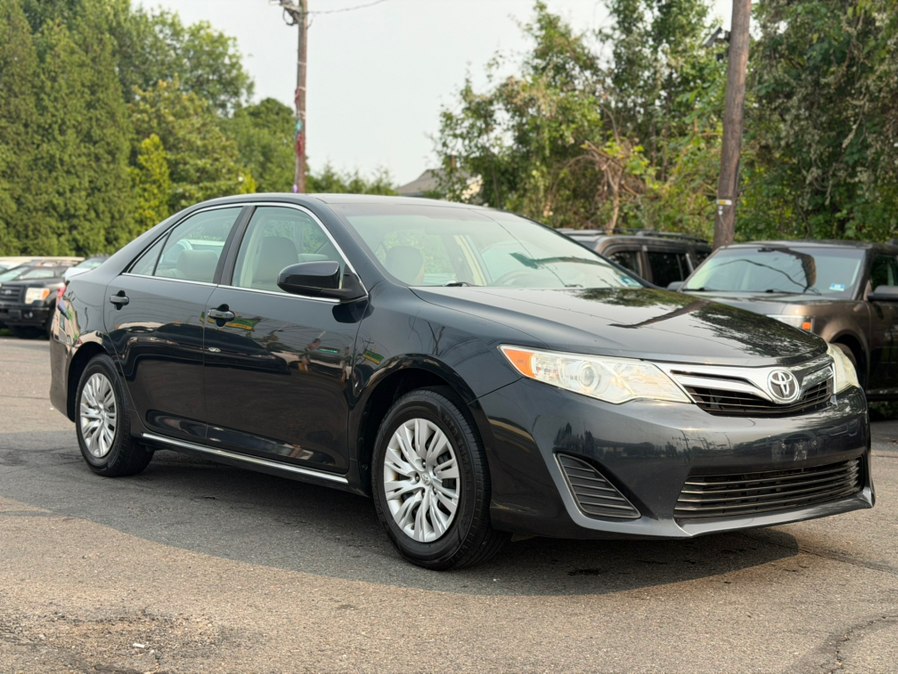2012 Toyota Camry 4dr Sdn I4 Auto LE (Natl)