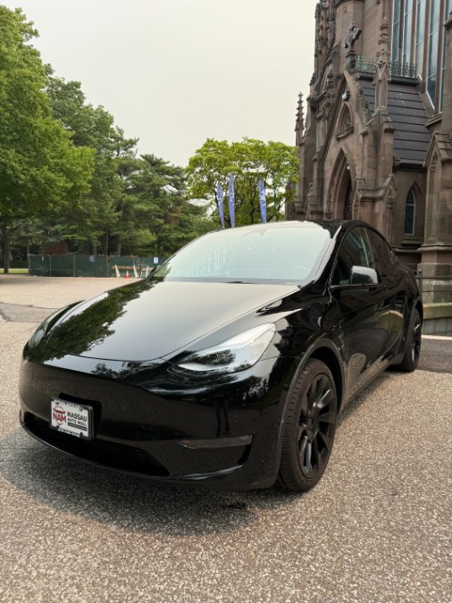 Tesla Model Y Long Range AWD - Image 3
