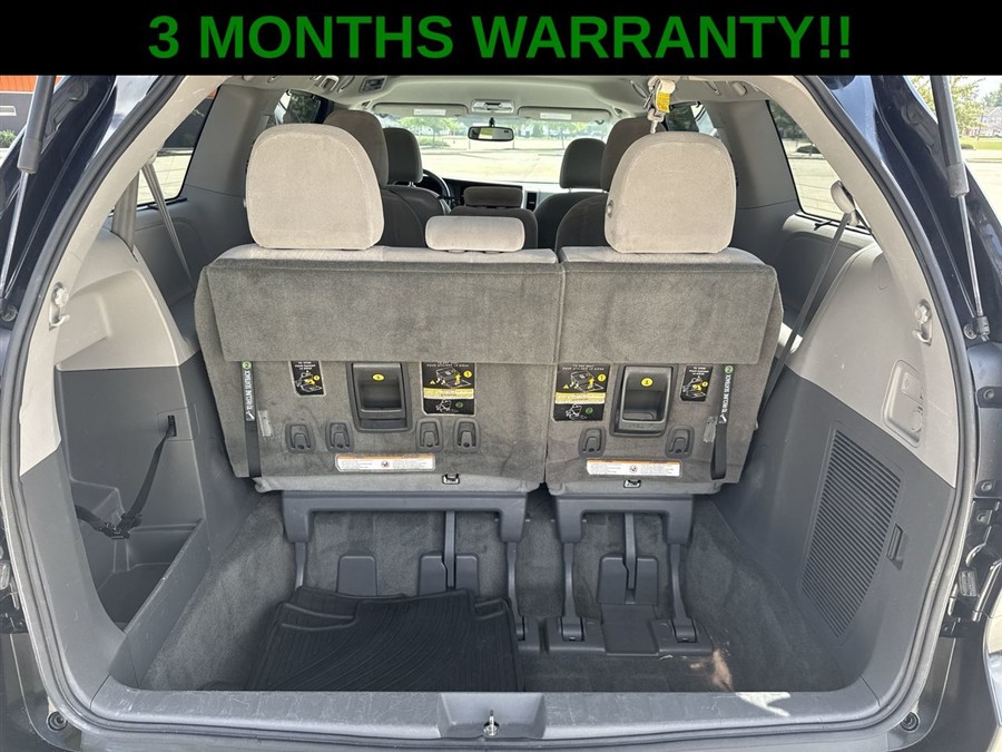 2017 Toyota Sienna LE - Photo 22