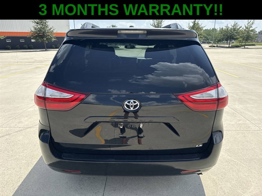 2017 Toyota Sienna LE - Photo 28