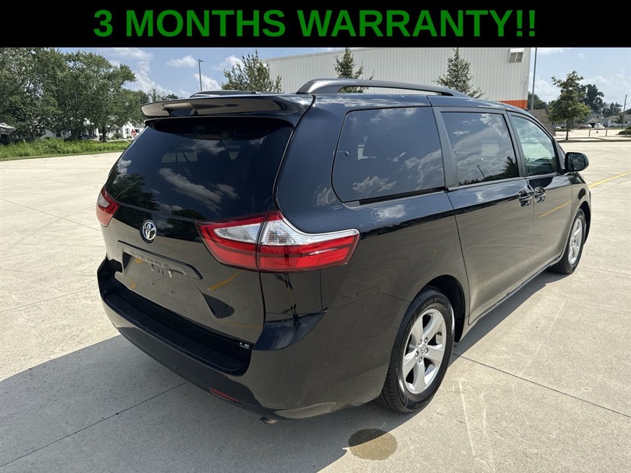 2017 Toyota Sienna LE - Photo 29
