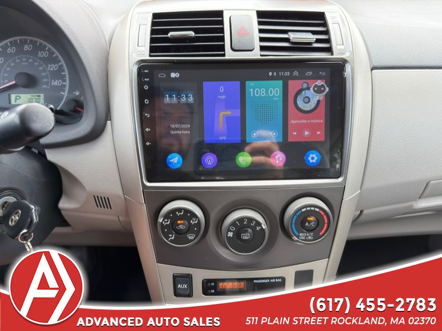 2011 Toyota Corolla LE - Photo 13