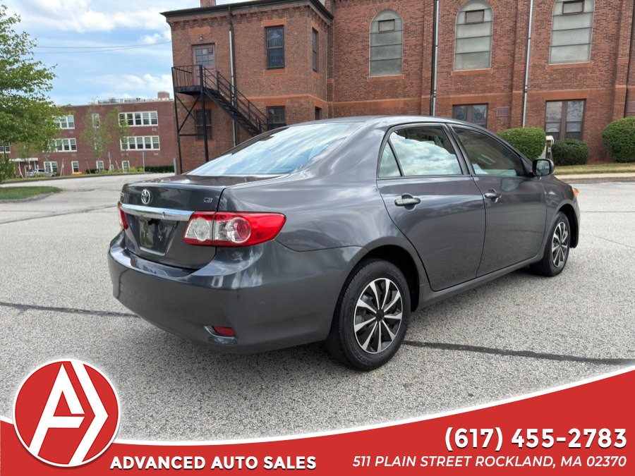 2011 Toyota Corolla LE - Photo 6