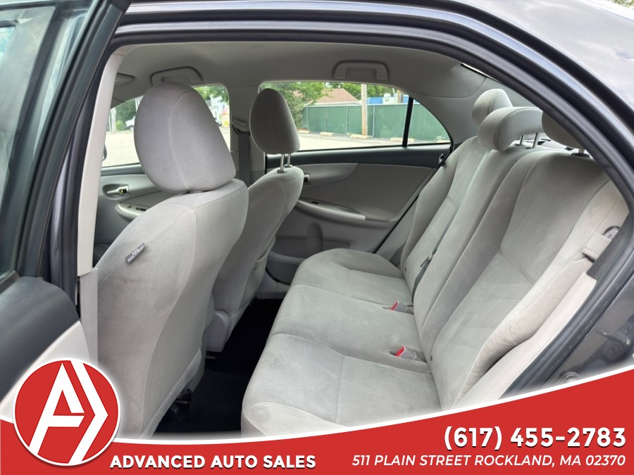 2011 Toyota Corolla LE - Photo 8