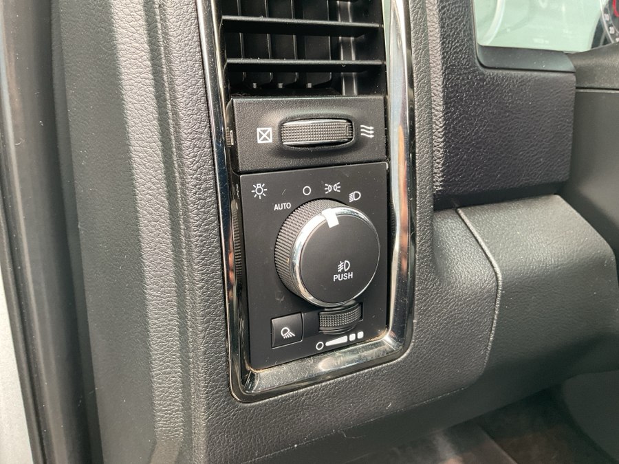 2015 RAM Ram 1500 Pickup Sport - Photo 30