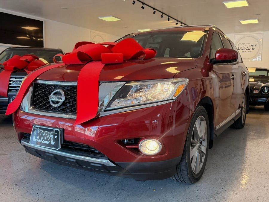 Used 2015 Nissan Pathfinder in Santa Ana, California | K&T Motor LLC. Santa Ana, California