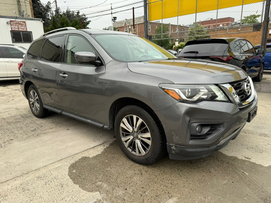 2018 Nissan Pathfinder SL