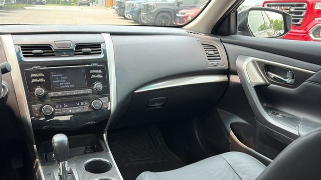 2015 Nissan Altima SL - Photo 21