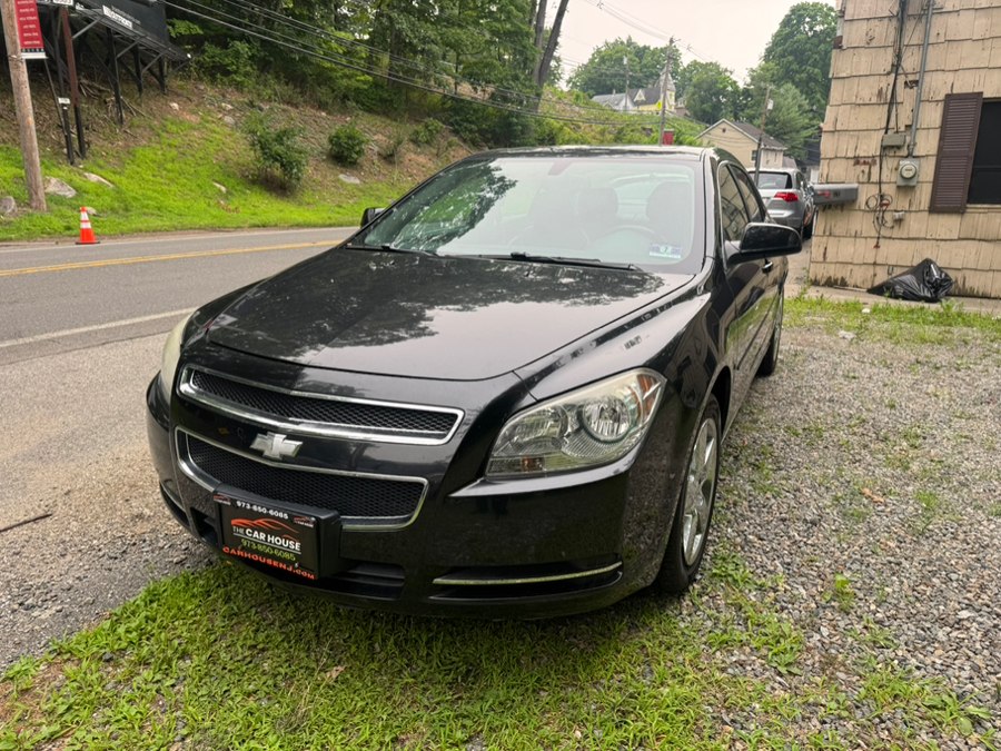 Black Granite Metallic 2011 Chevrolet Malibu Sedan Front-Wheel Drive Automatic
