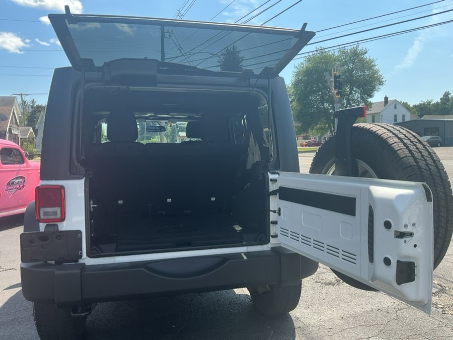 2017 Jeep Wrangler Unlimited Sport S - Photo 11