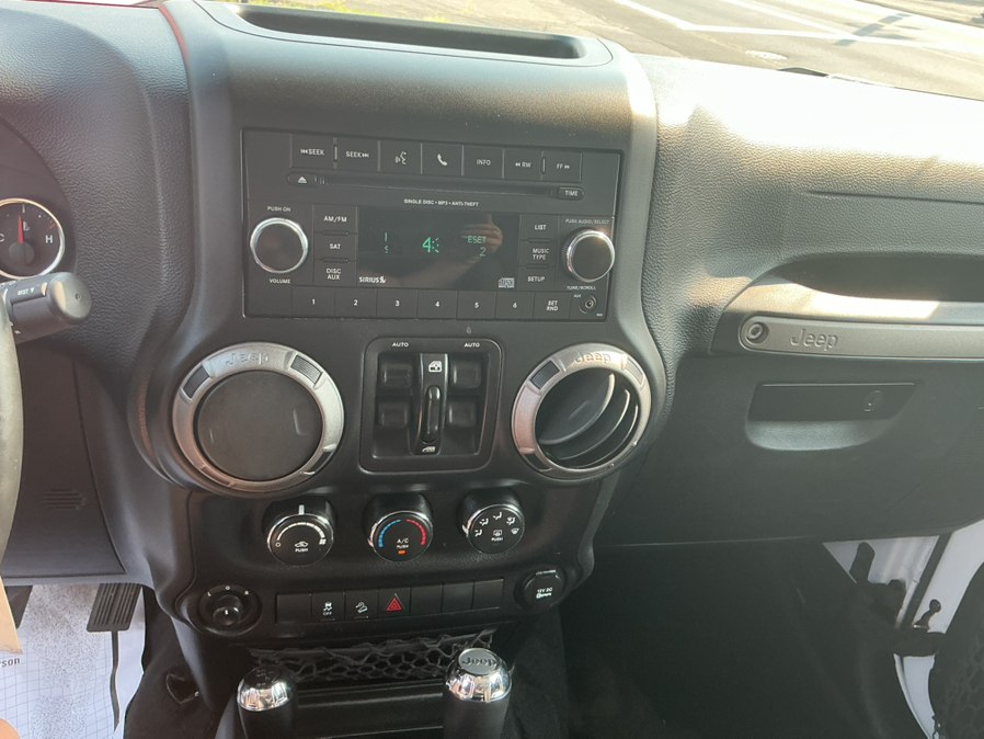 2017 Jeep Wrangler Unlimited Sport S - Photo 20