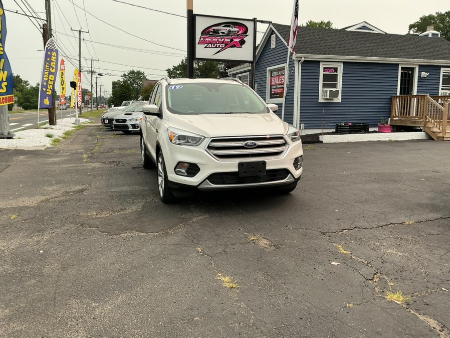 White Platinum Metallic Tri-Coat 2019 Ford Escape SUV / Crossover All-Wheel Drive Automatic