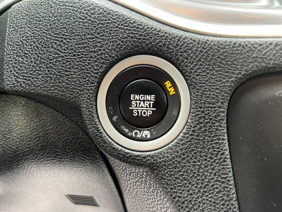 2022 Dodge Charger SXT - Photo 26