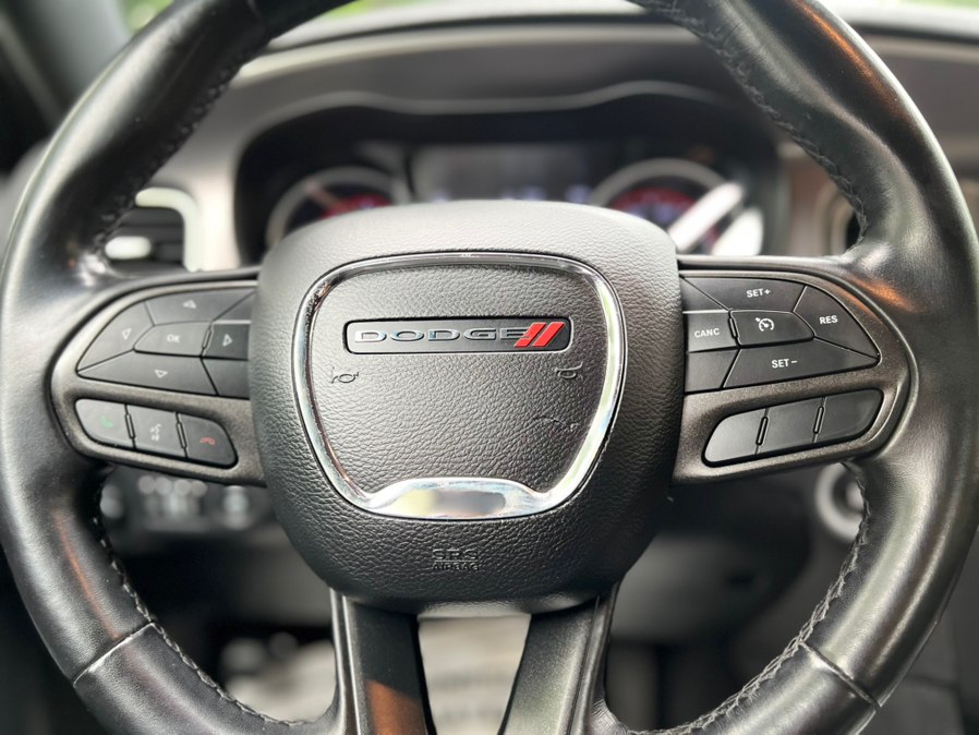 2022 Dodge Charger SXT - Photo 19