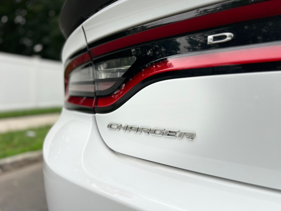 2022 Dodge Charger SXT - Photo 7