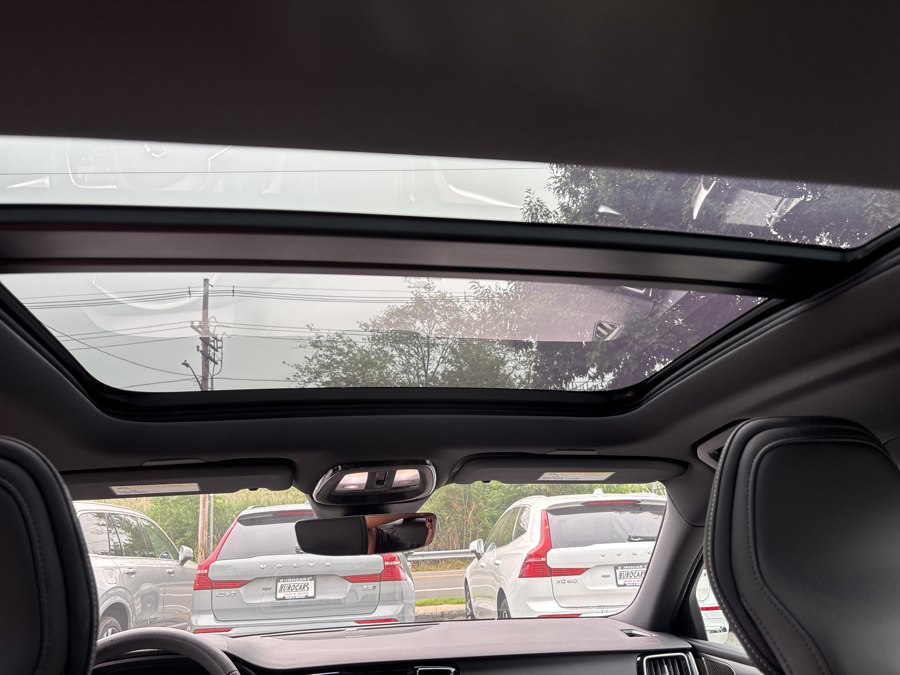 2024 Volvo S60 Plus - Photo 22