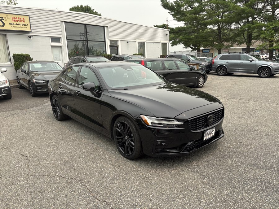 2024 Volvo S60 Plus - Photo 2