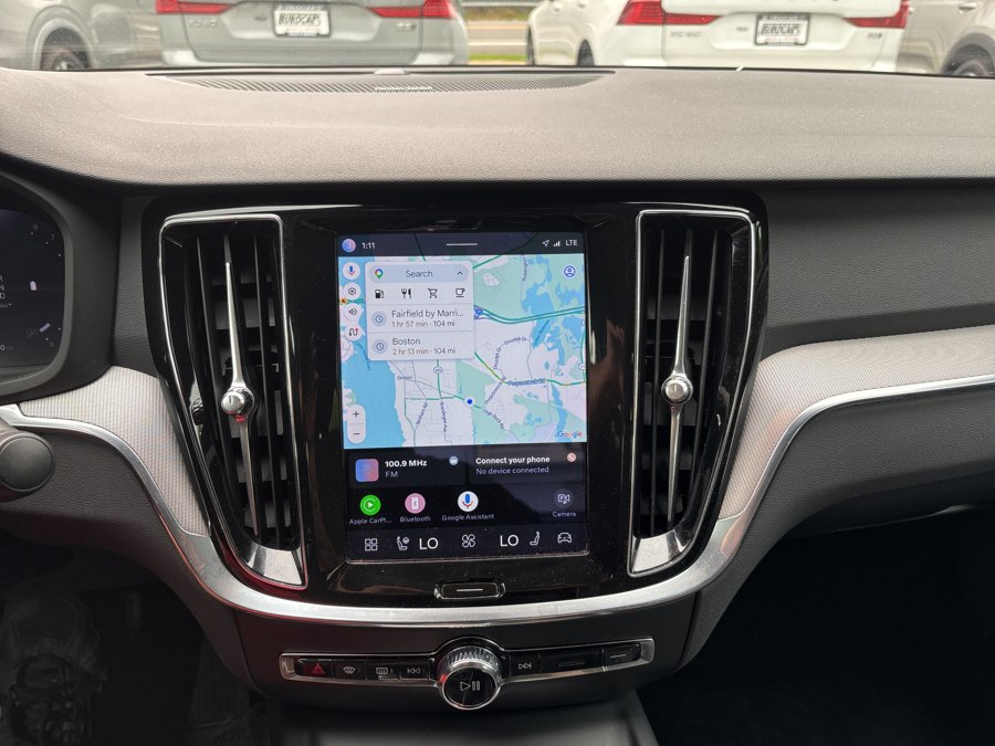 2024 Volvo S60 Plus - Photo 17