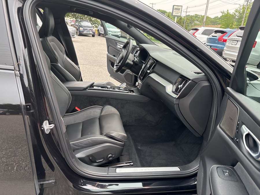 2024 Volvo S60 Plus - Photo 12