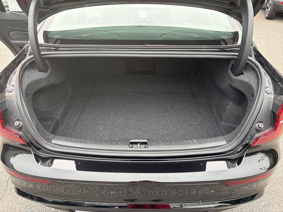 2024 Volvo S60 Plus - Photo 8