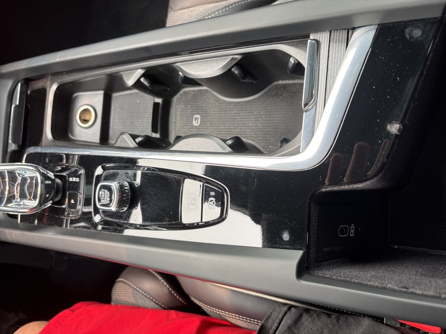 2024 Volvo S60 Plus - Photo 19