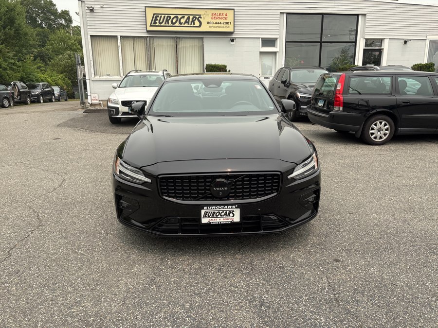 2024 Volvo S60 Plus - Photo 1