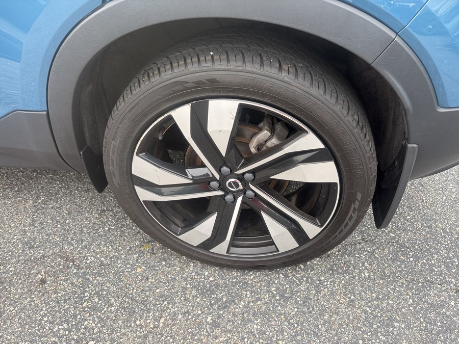 2023 Volvo XC40 Plus - Photo 26
