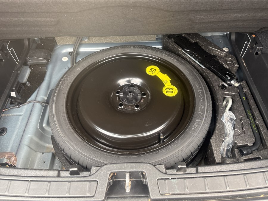 2023 Volvo XC40 Plus - Photo 9