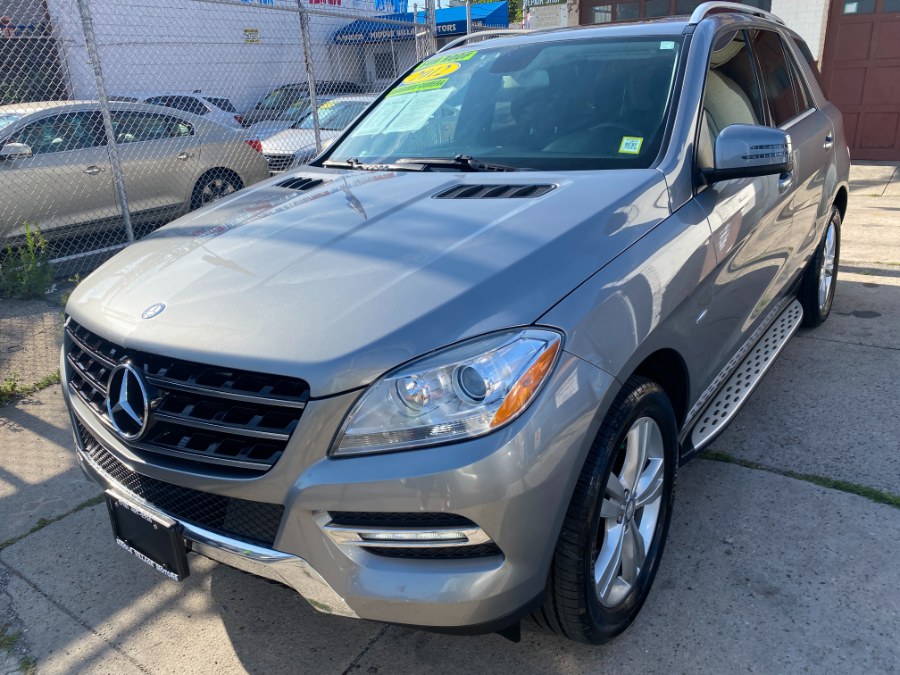 Gray (Steel Grey Metallic) 2012 Mercedes-Benz M-Class SUV / Crossover All-Wheel Drive Automatic