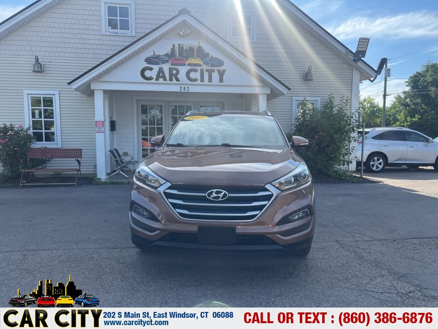 2017 Hyundai Tucson SE Plus AWD photo