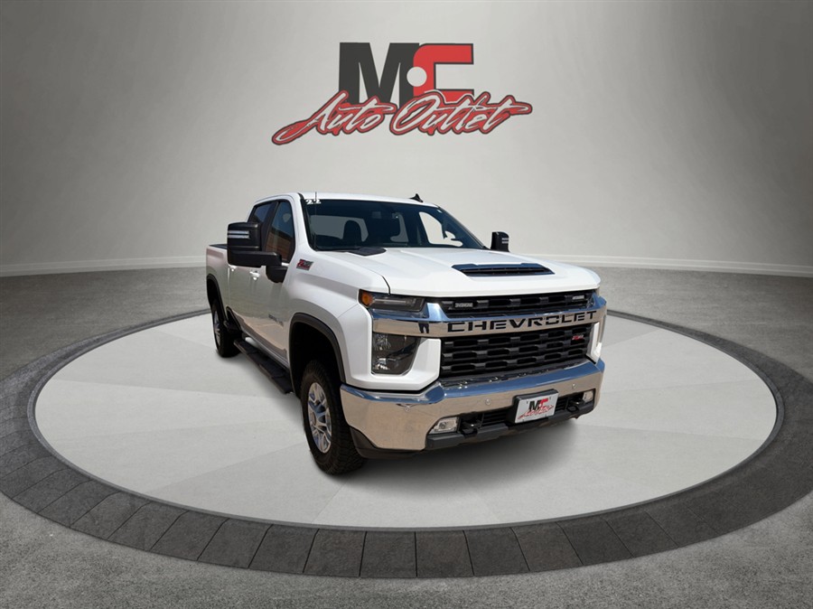 Summit White 2022 Chevrolet Silverado 2500HD Pickup Truck Four-Wheel Drive Automatic