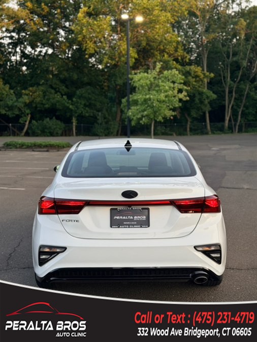 2021 Kia Forte LXS - Photo 4