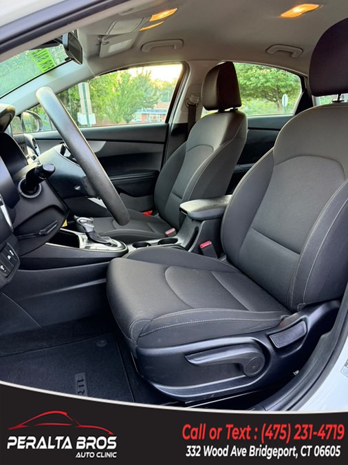 2021 Kia Forte LXS - Photo 6