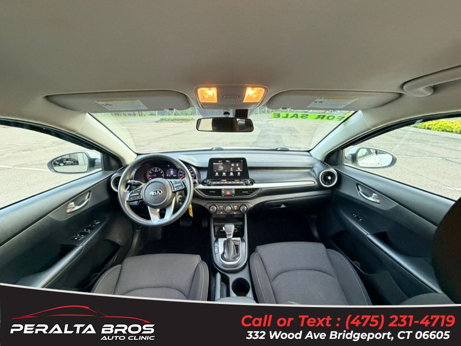 2021 Kia Forte LXS - Photo 7