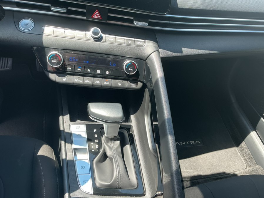 2023 Hyundai Elantra SEL - Photo 10