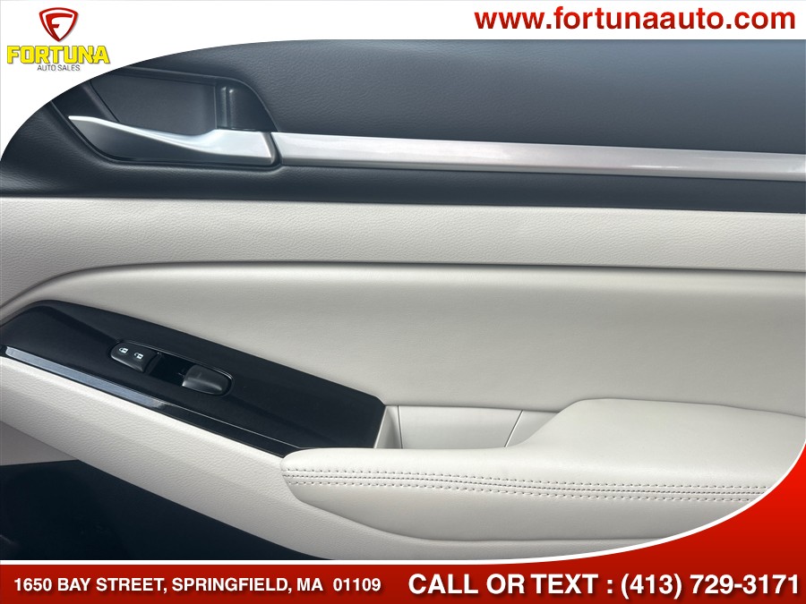 2023 Nissan Altima SV - Photo 18