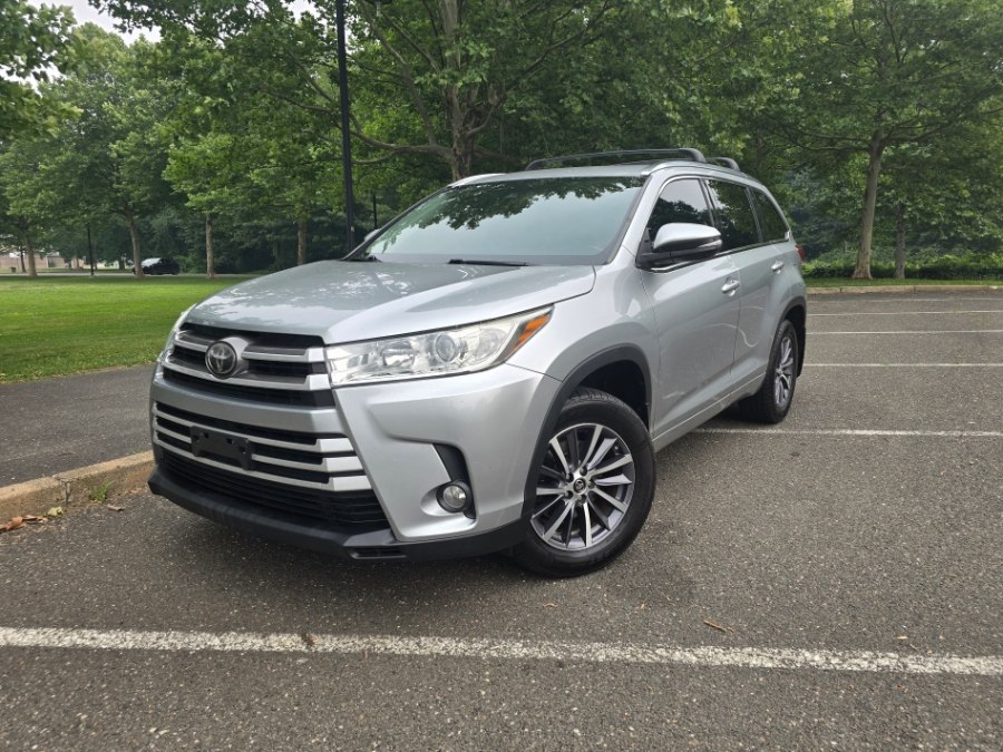Used 2018 Toyota Highlander in Springfield, Massachusetts | Fast Lane Auto Sales & Service, Inc. . Springfield, Massachusetts