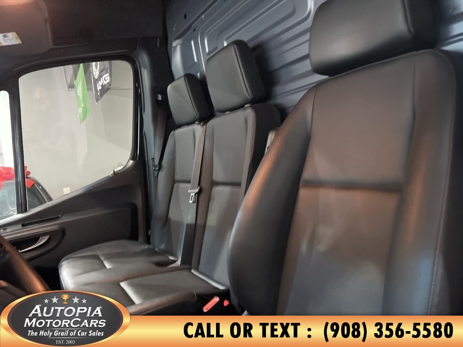 2024 Mercedes-Benz Sprinter Cargo Van 9