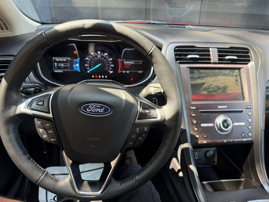 2017 Nissan Rogue SV - Photo 17