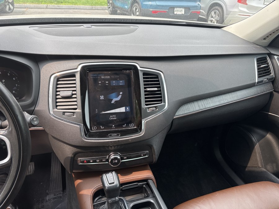 2020 Volvo XC90 Momentum - Photo 22