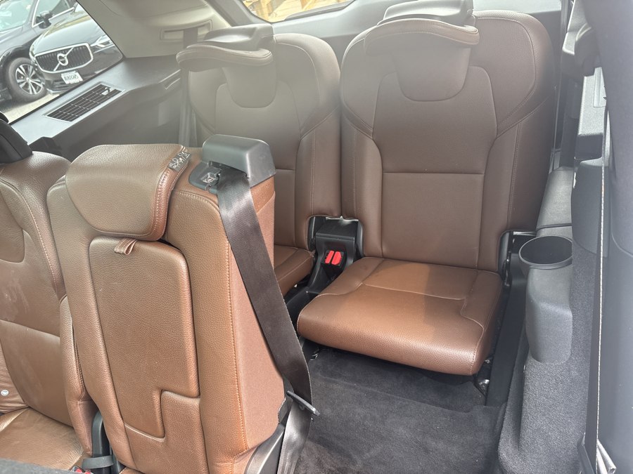 2020 Volvo XC90 Momentum - Photo 8