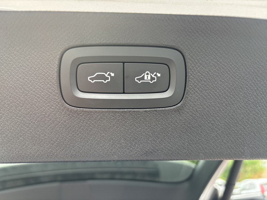 2021 Volvo XC90 Momentum - Photo 6