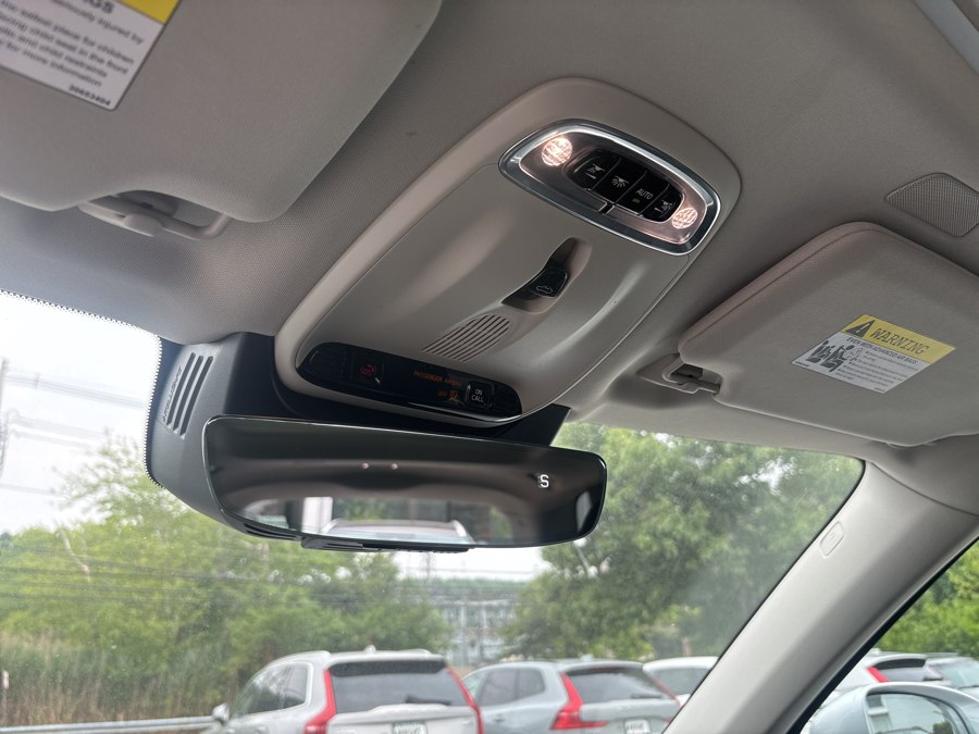 2021 Volvo XC90 Momentum - Photo 19