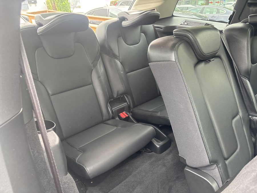 2021 Volvo XC90 Momentum - Photo 7