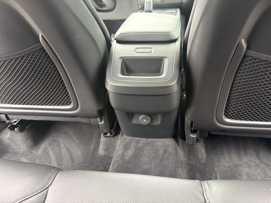 2023 Volvo XC60 Plus - Photo 15