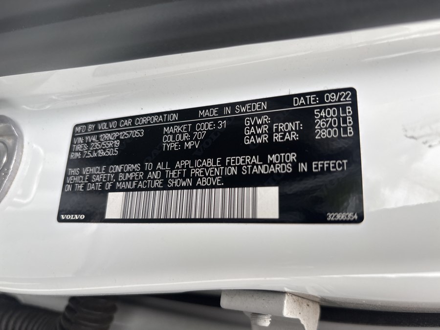 2023 Volvo XC60 Plus - Photo 28