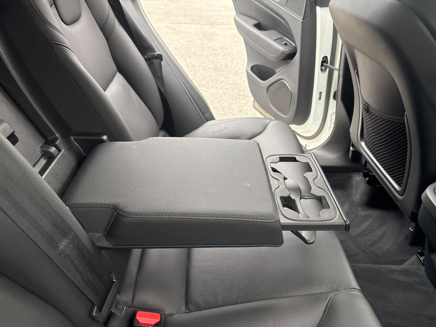 2023 Volvo XC60 Plus - Photo 14