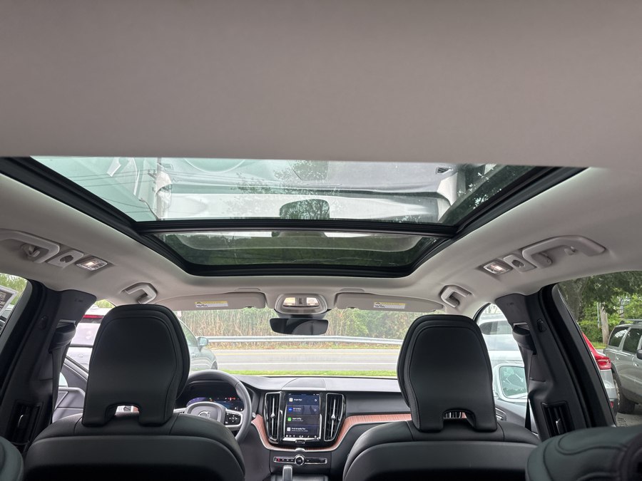 2023 Volvo XC60 Plus - Photo 26